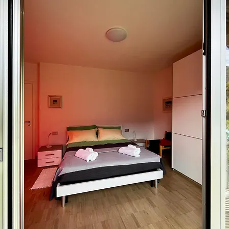 White House Lucia Feriehus *