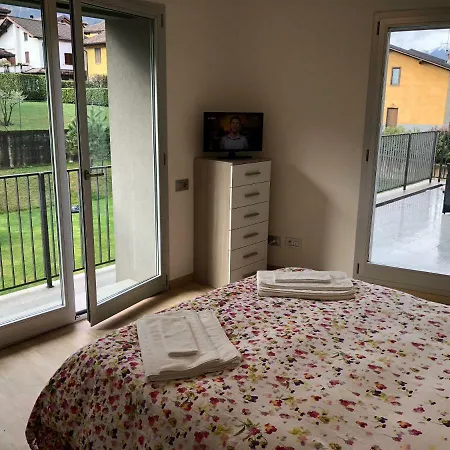 Holiday home White House Lucia Colico