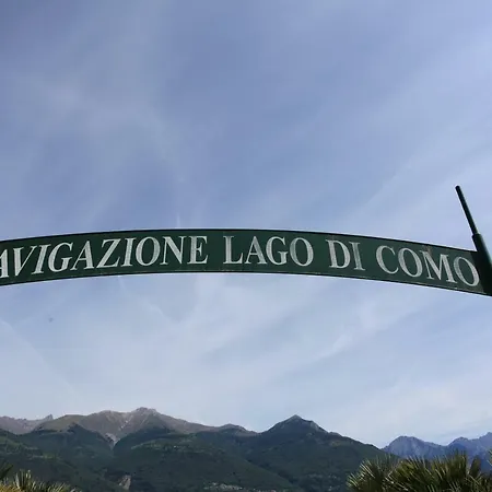 White House Lucia * Colico