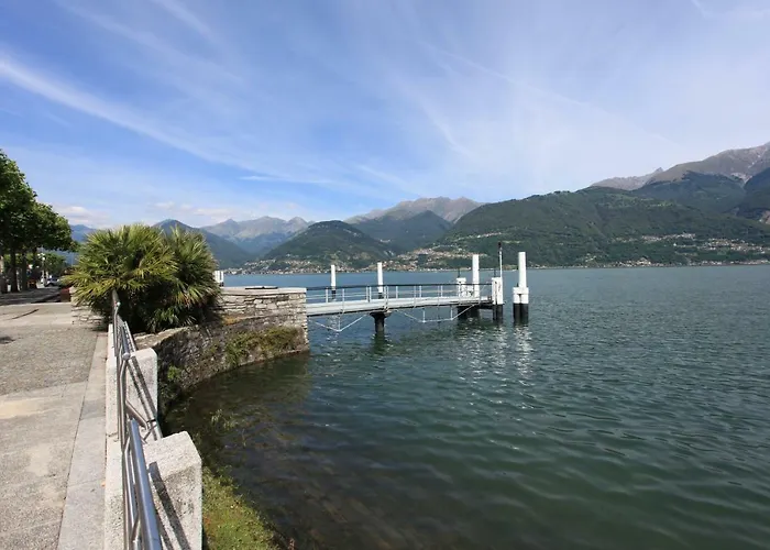 White House Lucia 펜션