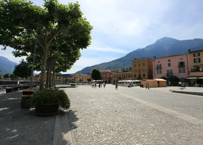 White House Lucia 펜션 *